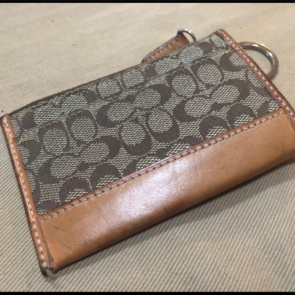Carry Your Cards In Style